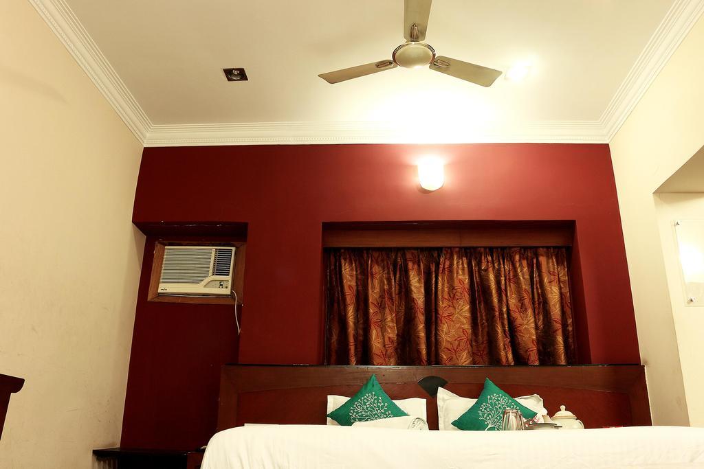 Oyo 1224 New Alipore Kolkata Exterior photo