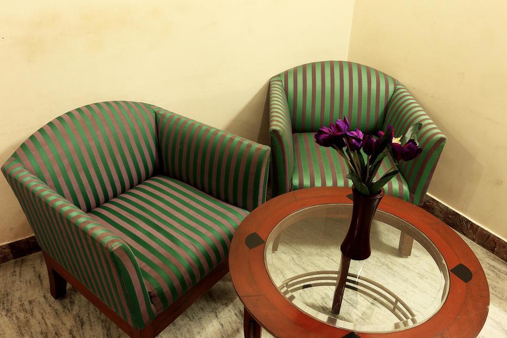 Oyo 1224 New Alipore Kolkata Exterior photo