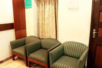 Oyo 1224 New Alipore Kolkata Exterior photo